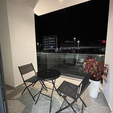 Hotel Maraj 울친 외부 사진